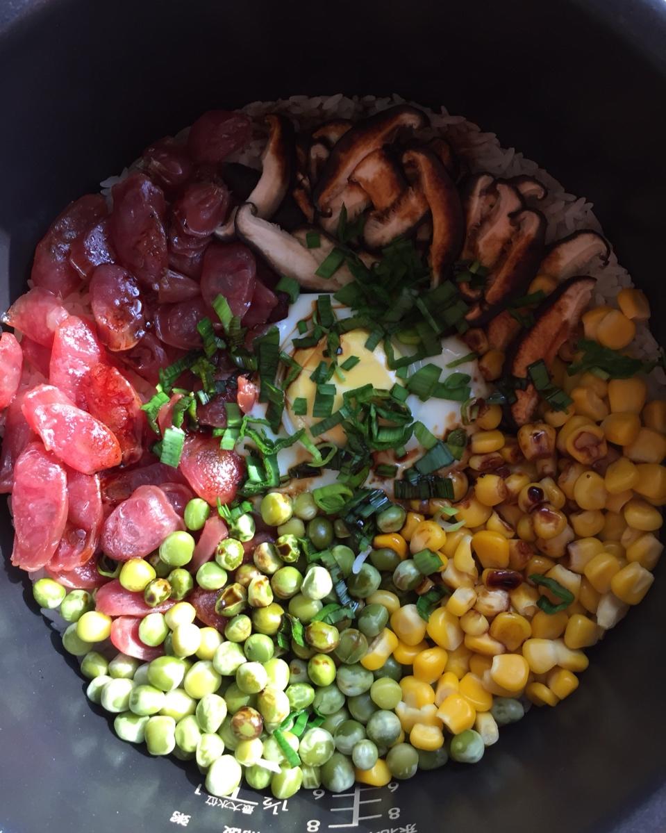 【九阳珐琅铁釜】喷香腊肠煲仔饭