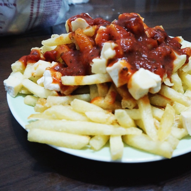 Poutine（魁北克肉汁奶酪薯条）