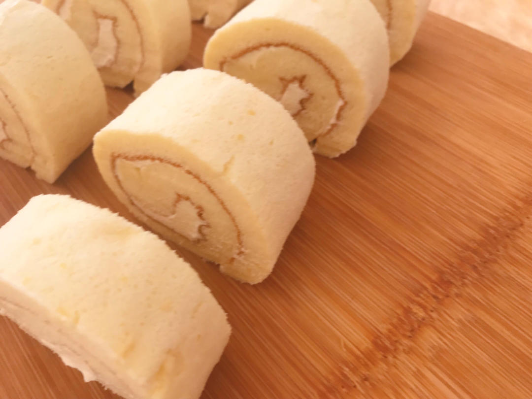 小米粒粒儿做的奶油小蛋卷