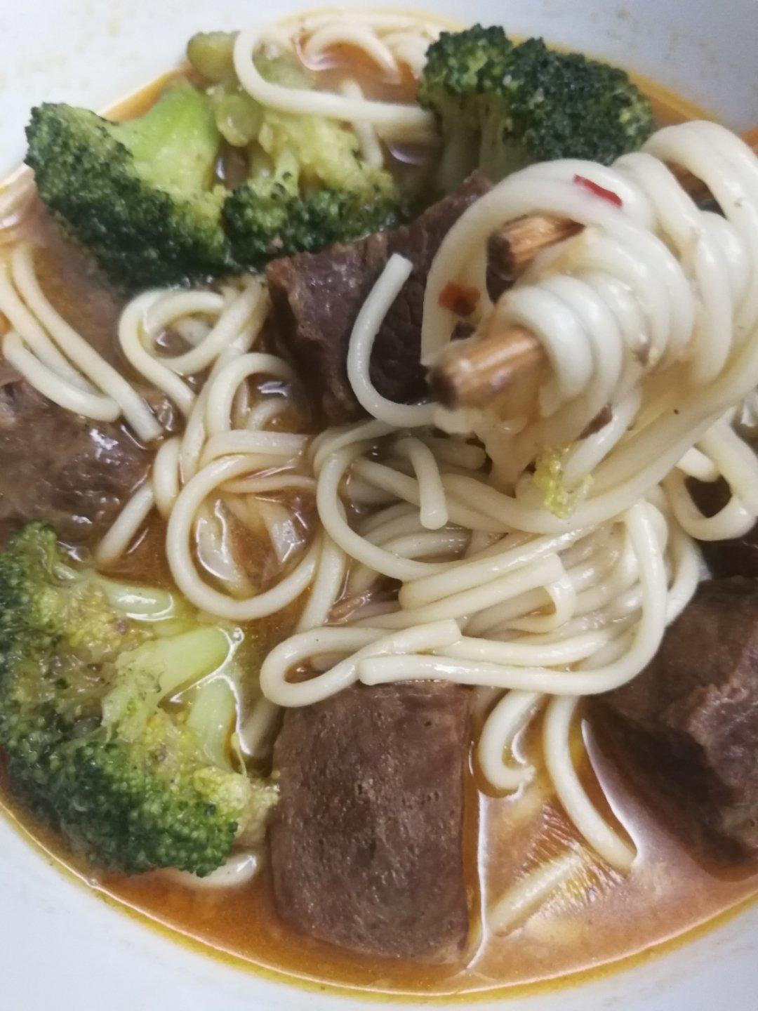 红烧牛肉面