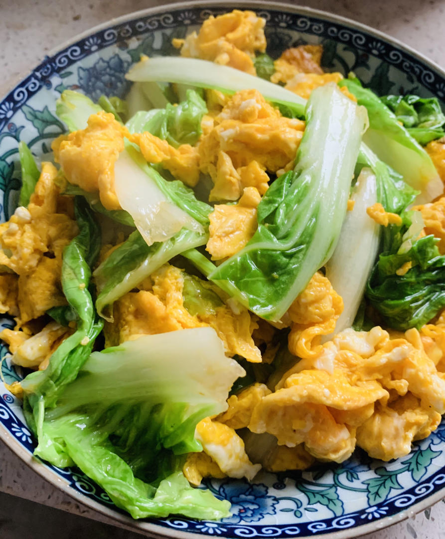 旺仔牛奶糖很甜呢做的青菜炒鸡蛋