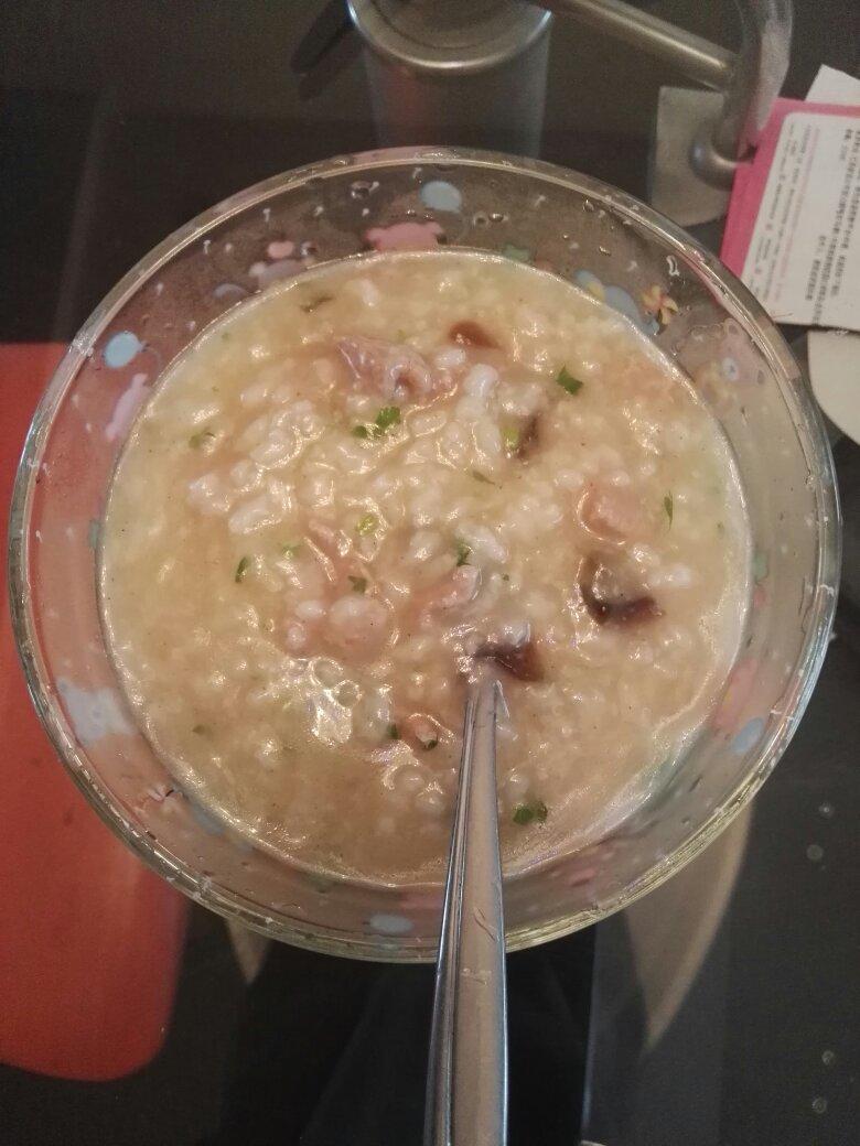 皮蛋瘦肉粥
