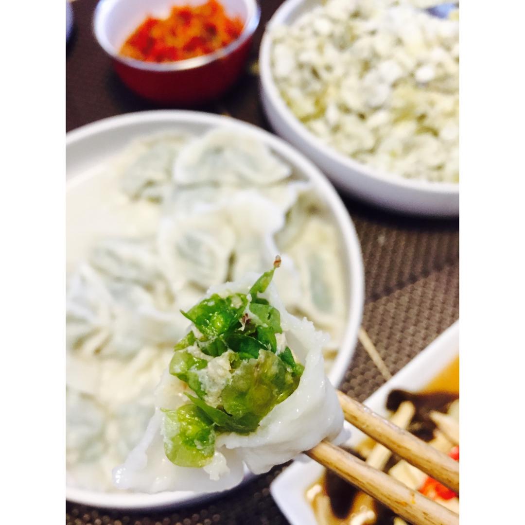 瑭做的榆钱馅饺子