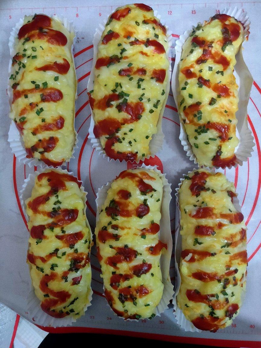 肉松葱香芝士面包