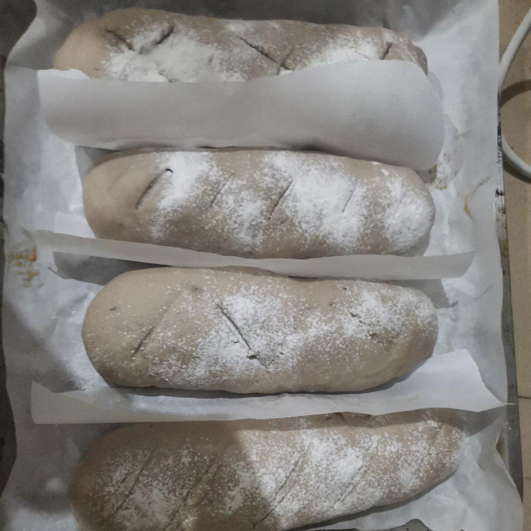 聚会被一抢而空的奶香十足、人人都爱的“葡萄干乳酪夹心软欧包”