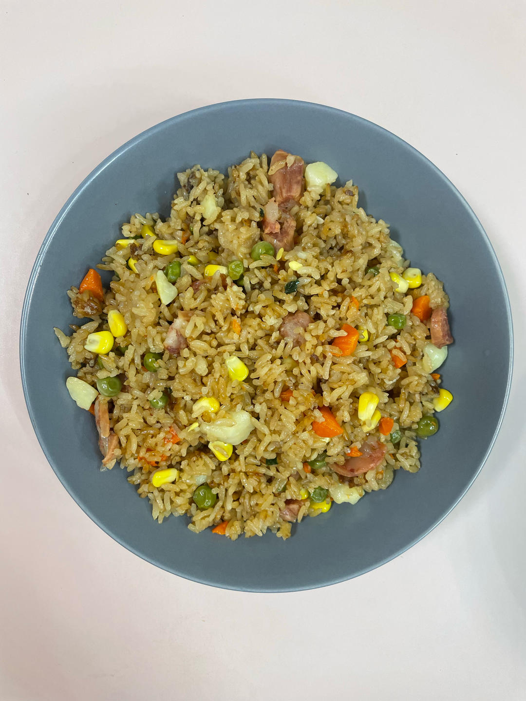 懒人版❗电饭煲土豆腊肠焖饭，好吃到舔盘～