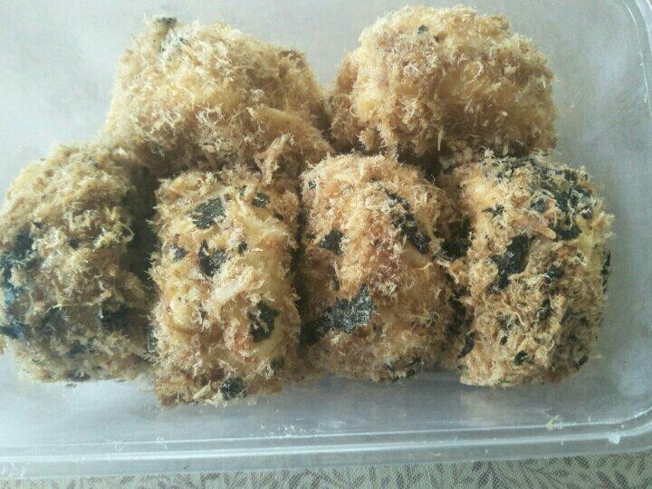 肉松小贝（小四卷）