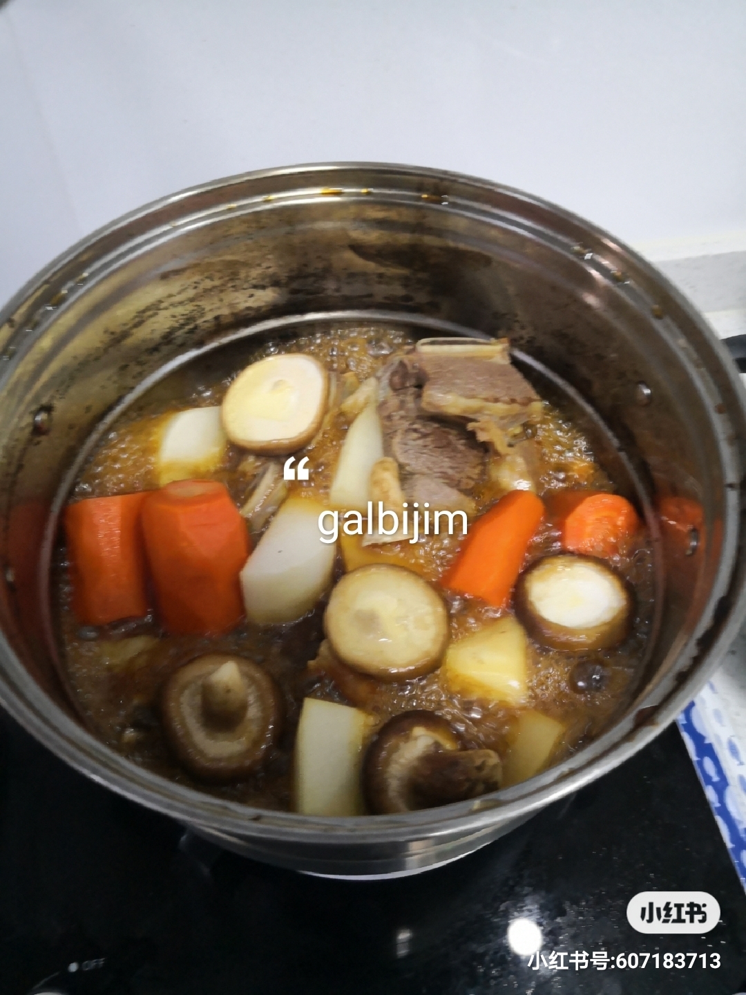 韩国新年才吃的菜Galbi-jjim 炖牛肋骨