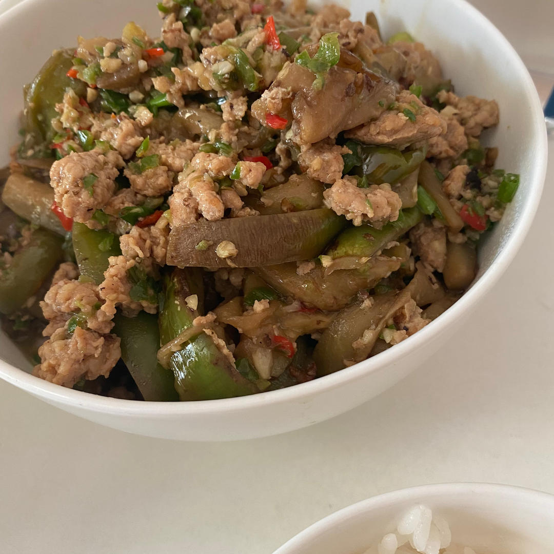 很下饭的油淋青茄子肉末