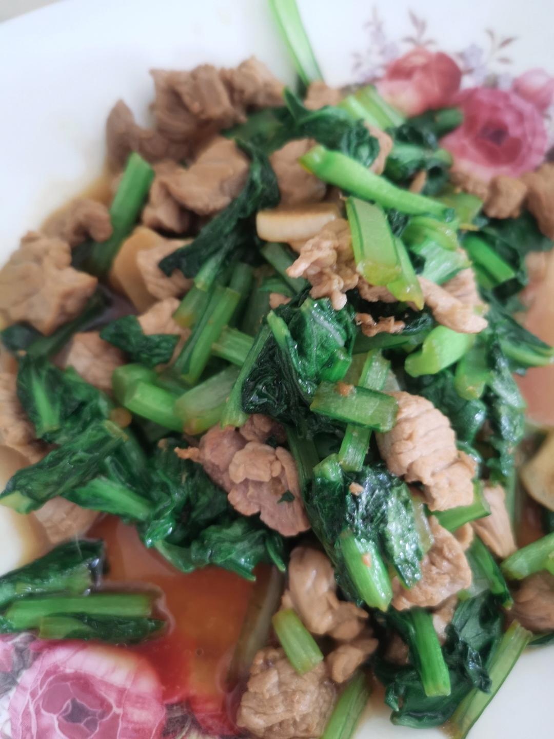 好吃的肉酱炒菜心