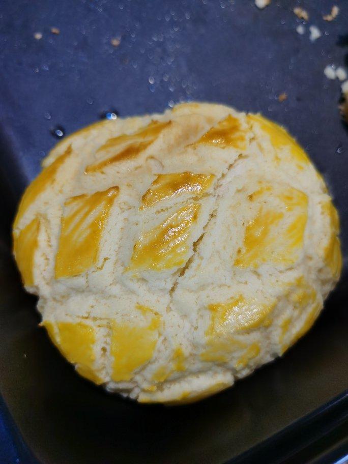 好吃到炸裂的港式菠萝包（附带制作酥皮的小视频）