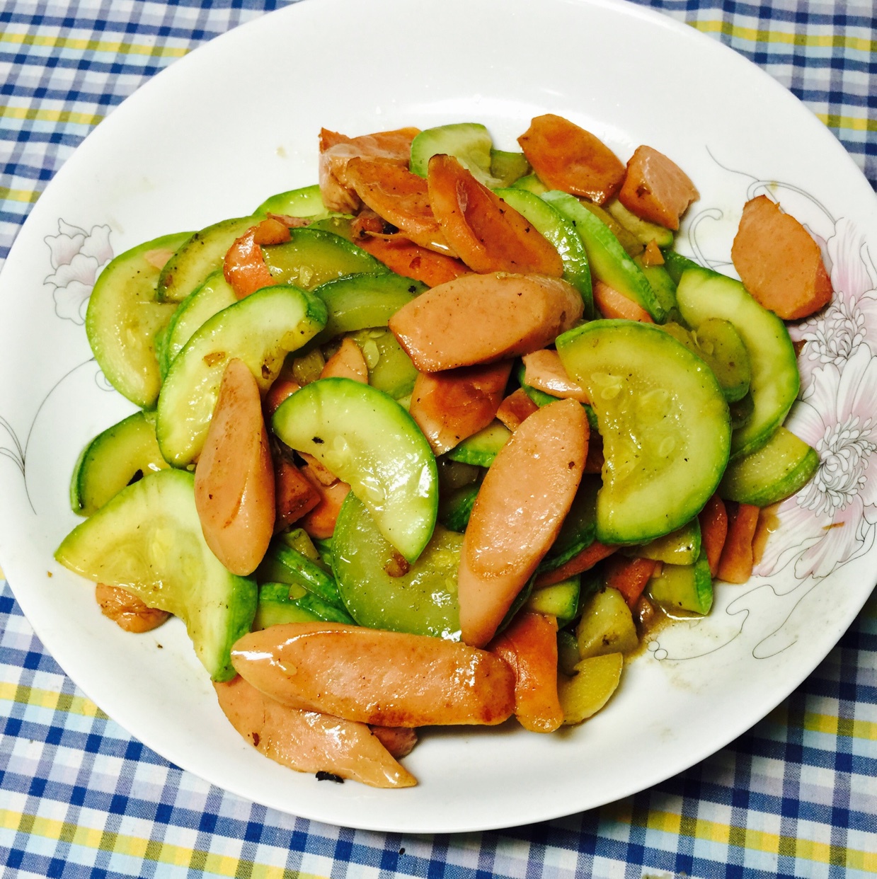 丫就一疯子做的角瓜炒火腿肠