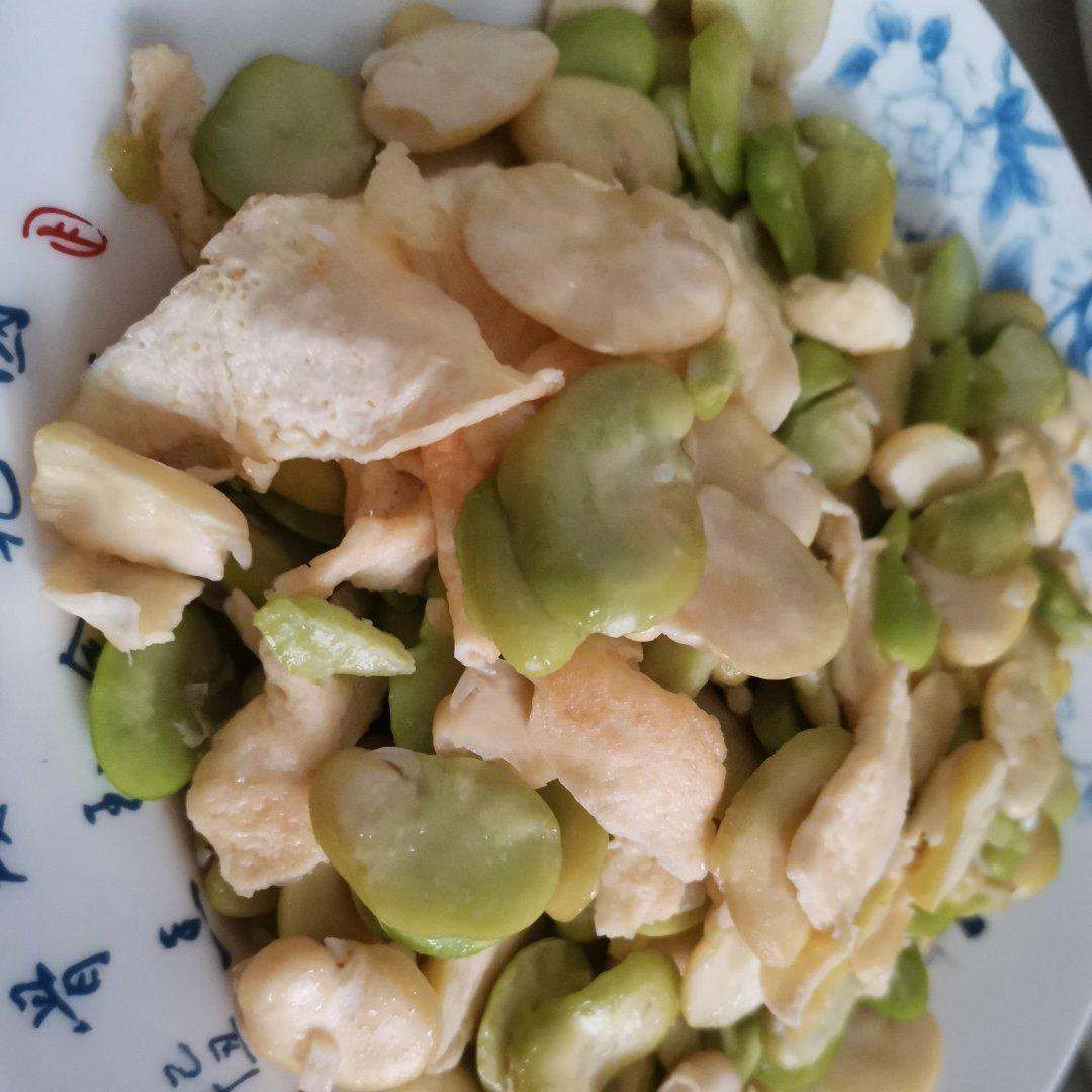 鲜蚕豆炒鸡蛋