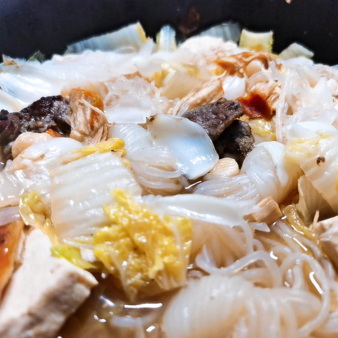 娃娃菜豆腐粉丝煲
