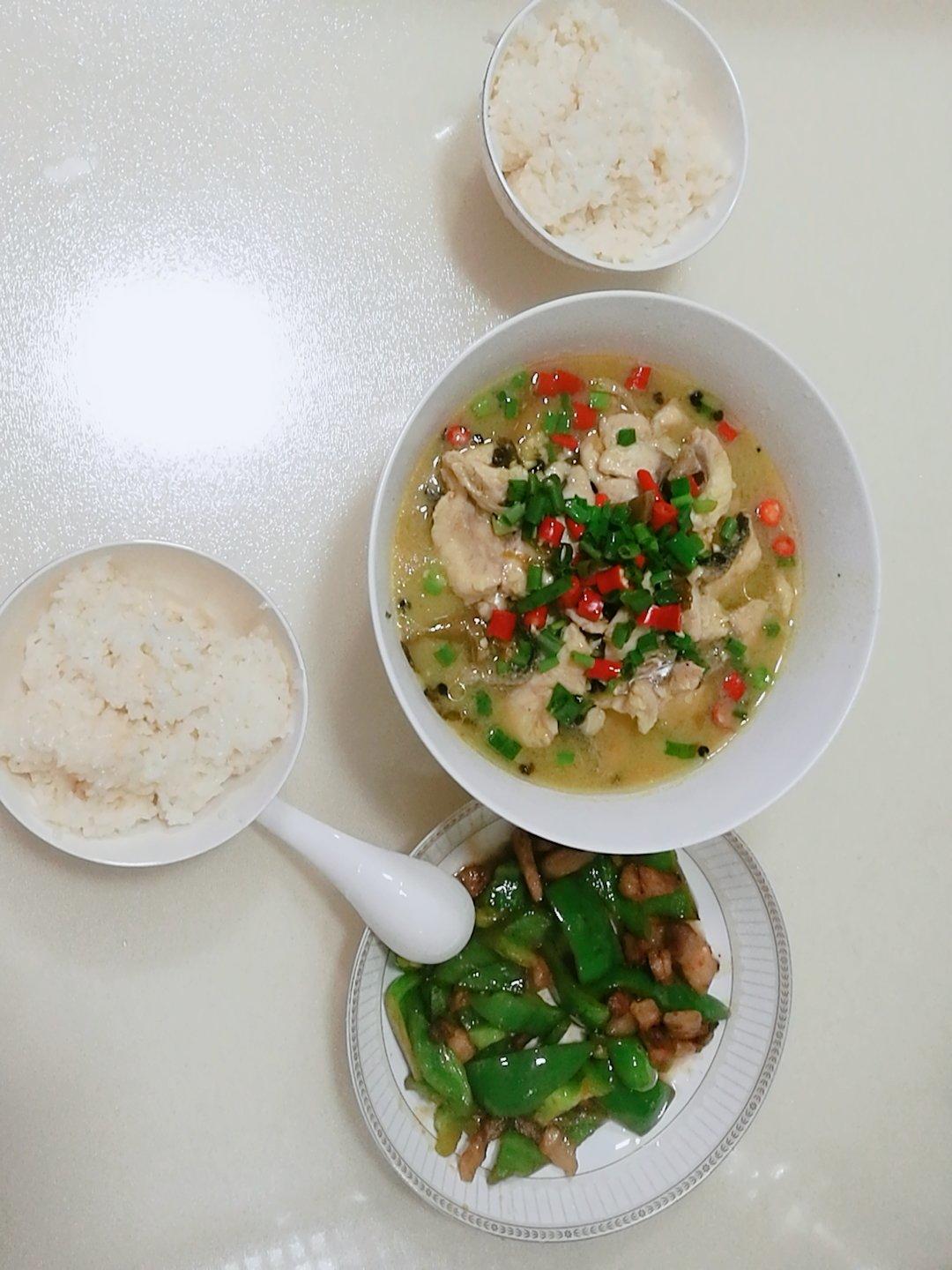 酸菜鱼 Boiled Fish with Sichuan Pickles