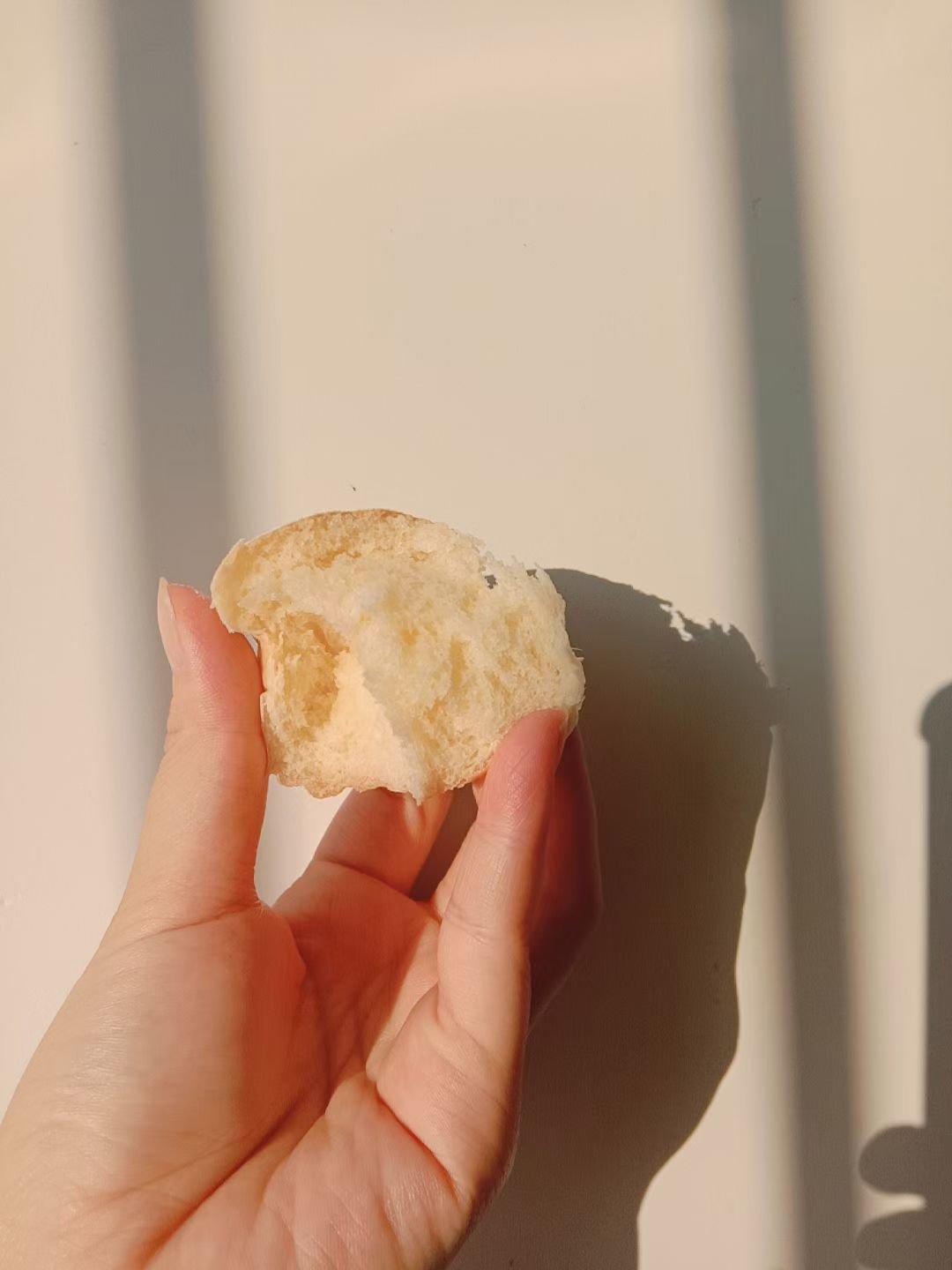 一次发酵，松软拉丝的牛奶小餐包