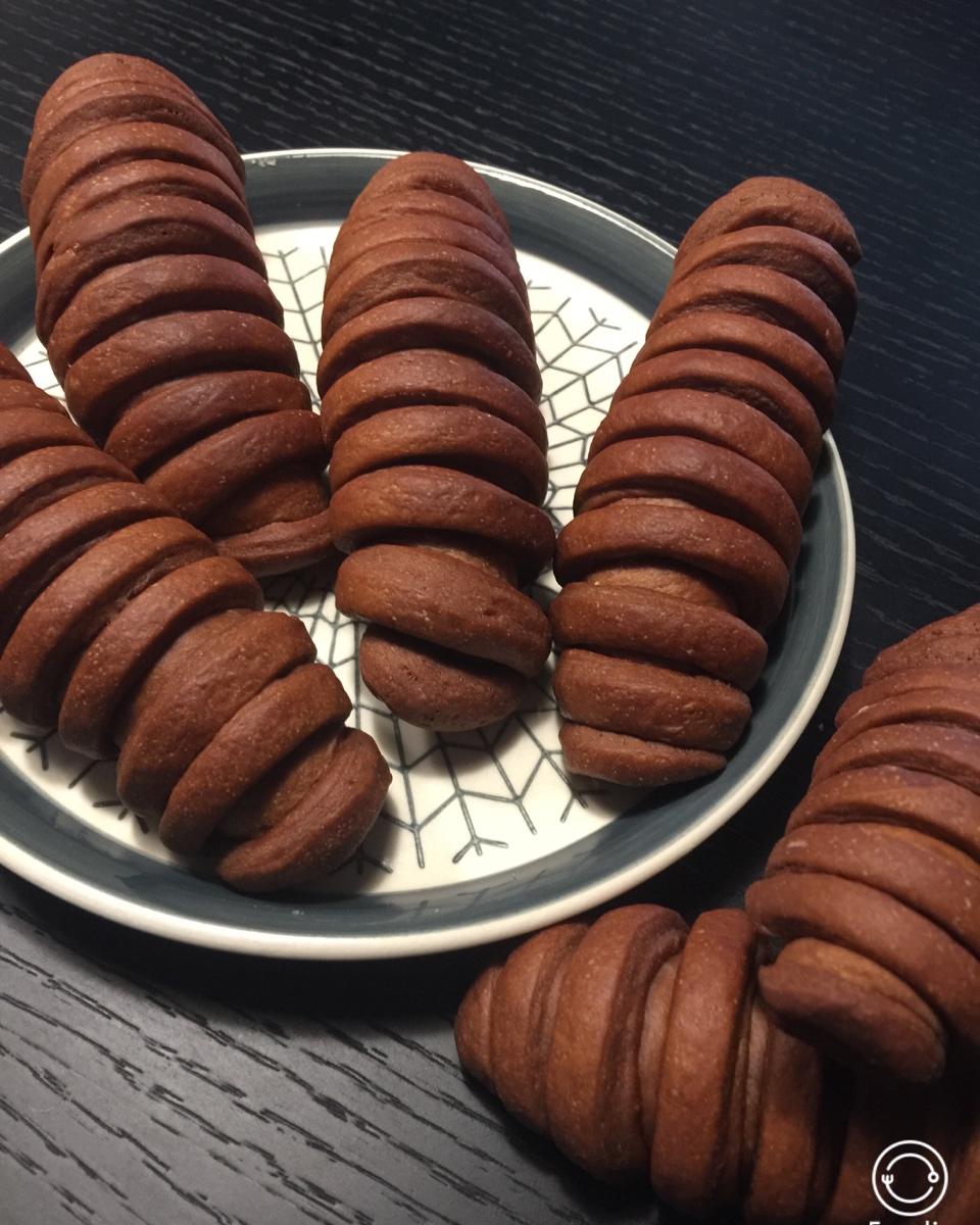 巧克力毛毛虫面包