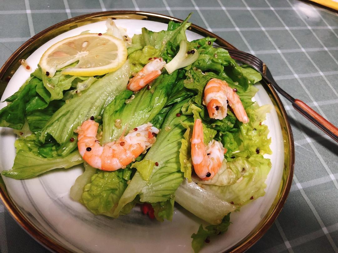 藜麦虾仁轻食沙拉
