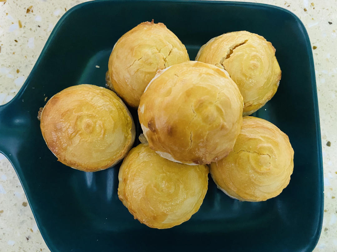 低糖低油半岛奶黄月饼（用料简单，不用奶油、芝士）
