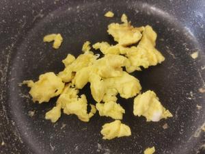 低卡平菇菠菜炒鸡蛋的做法 步骤2