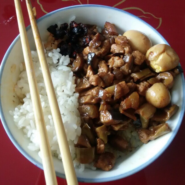 台式卤肉饭