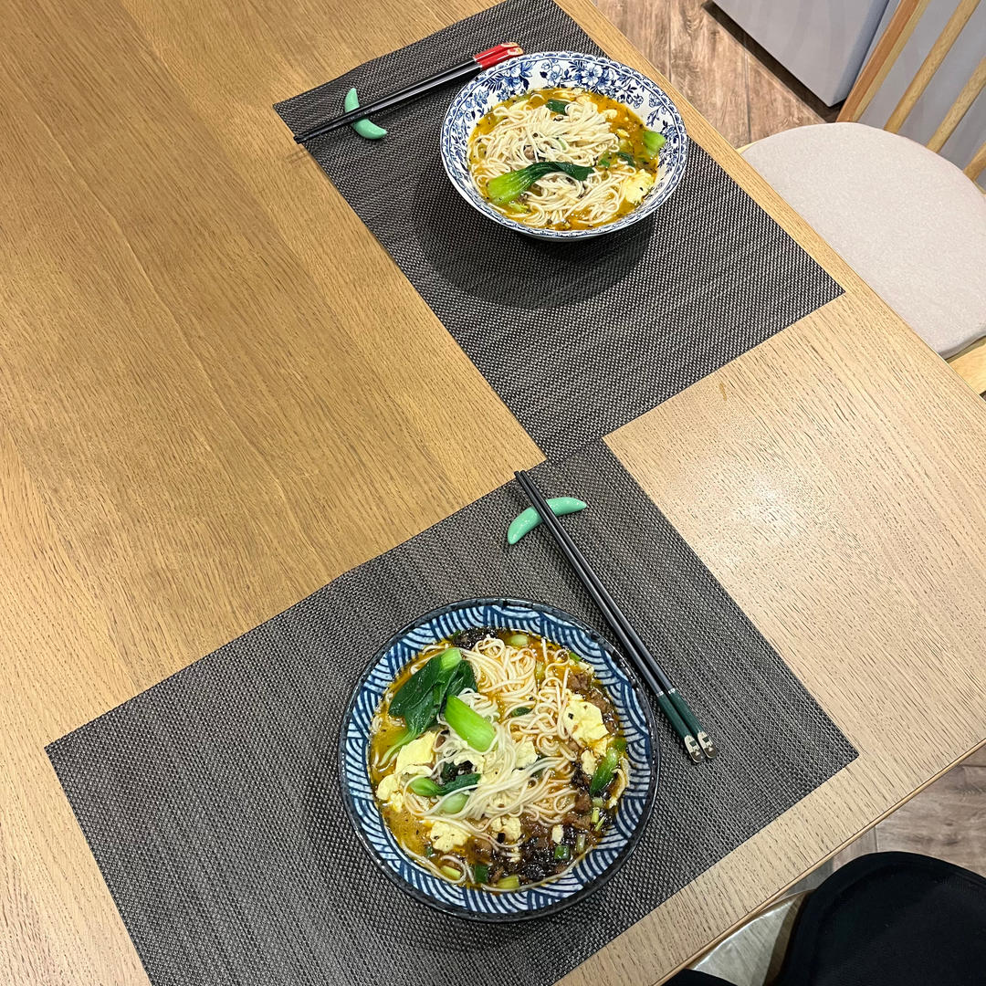 爱就是一起吃很多顿饭