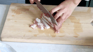 猪肉白菜千层锅的做法 步骤3