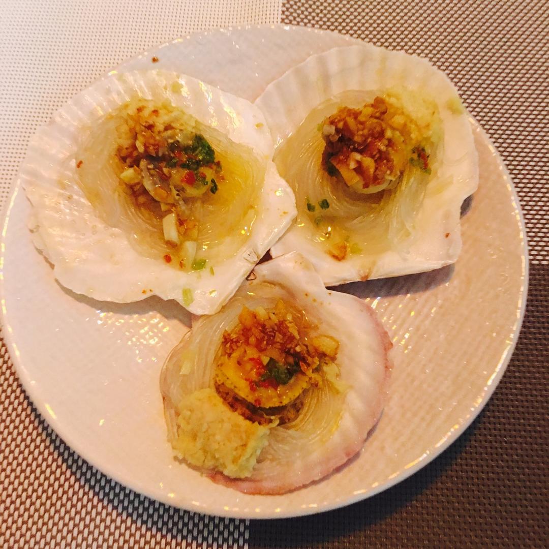 蒜蓉粉丝蒸扇贝