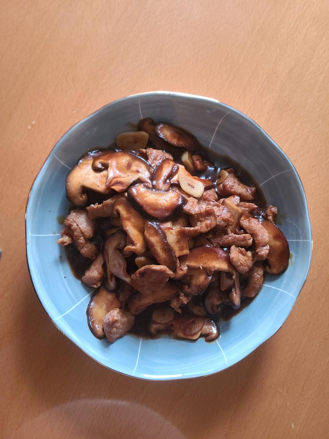 耗油香菇炒肉