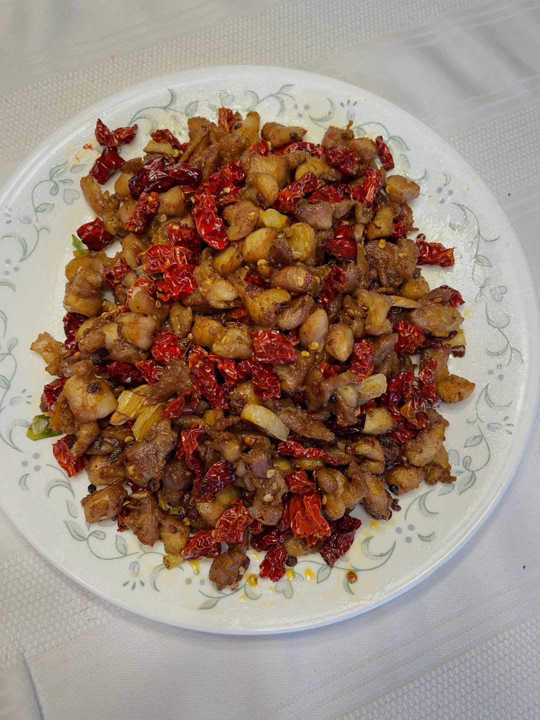 人见人爱的辣子鸡