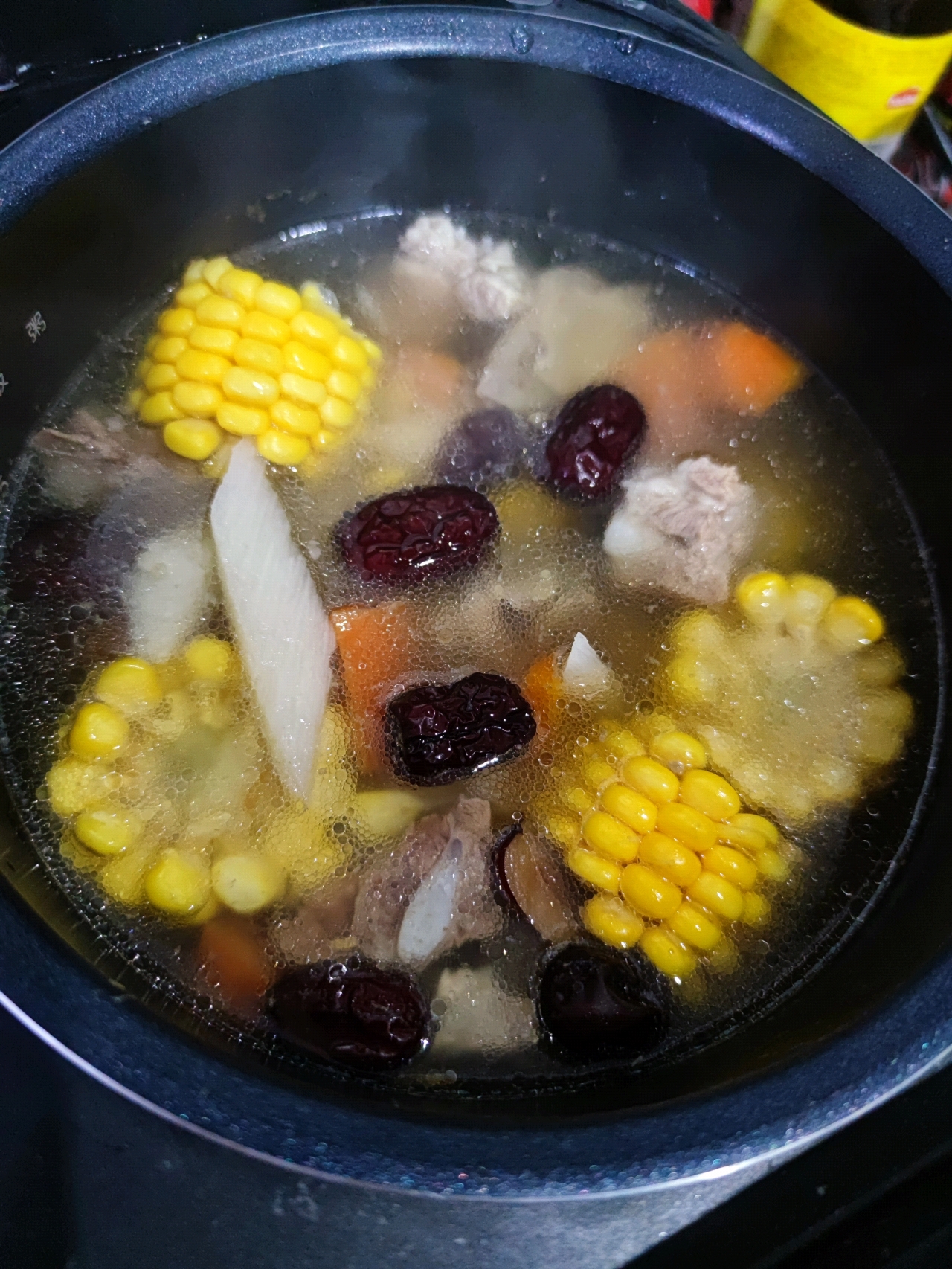 玉米排骨汤（电饭煲）