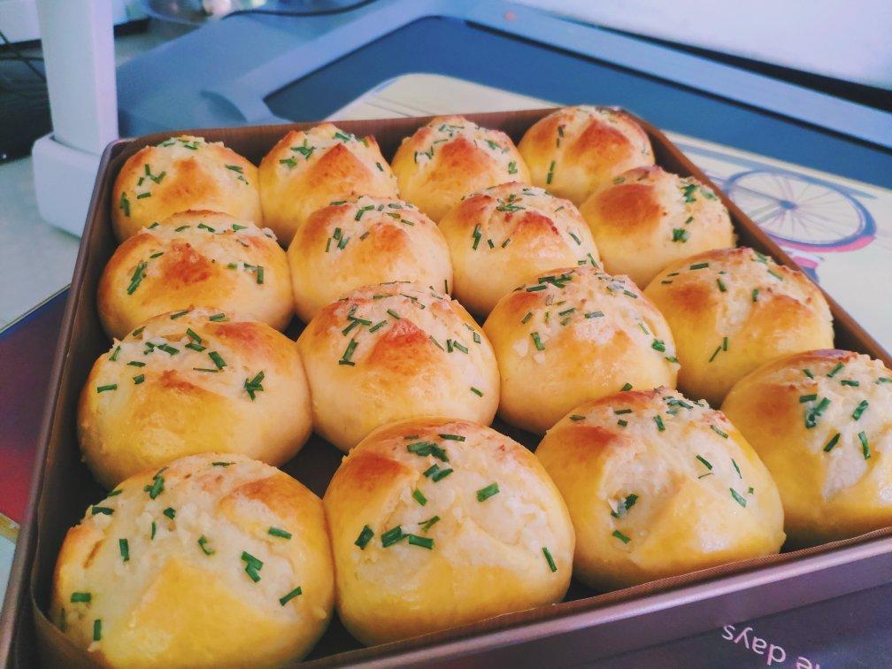 考验自制力的小餐包---黄油蒜香小餐包