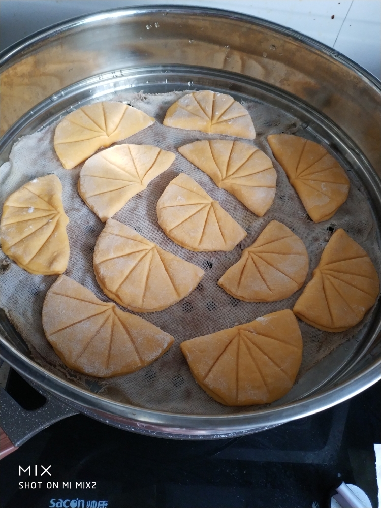 南瓜饼粉蒸肉的做法 步骤6