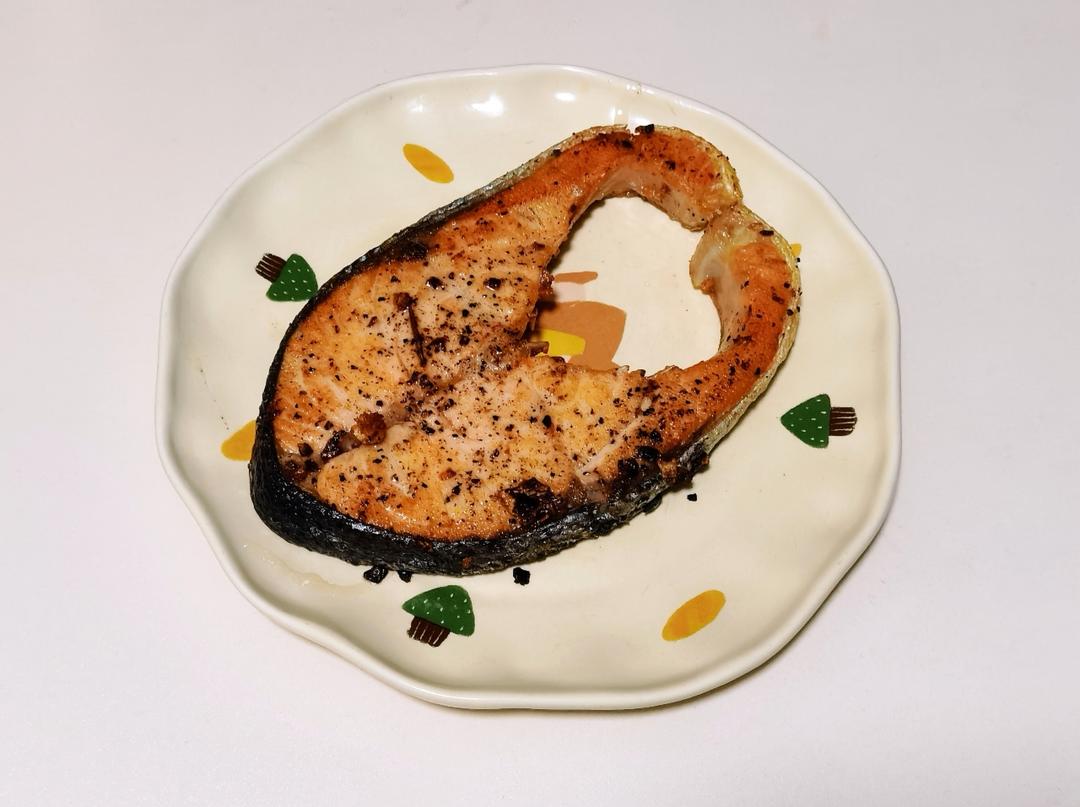 柠檬香煎三文鱼