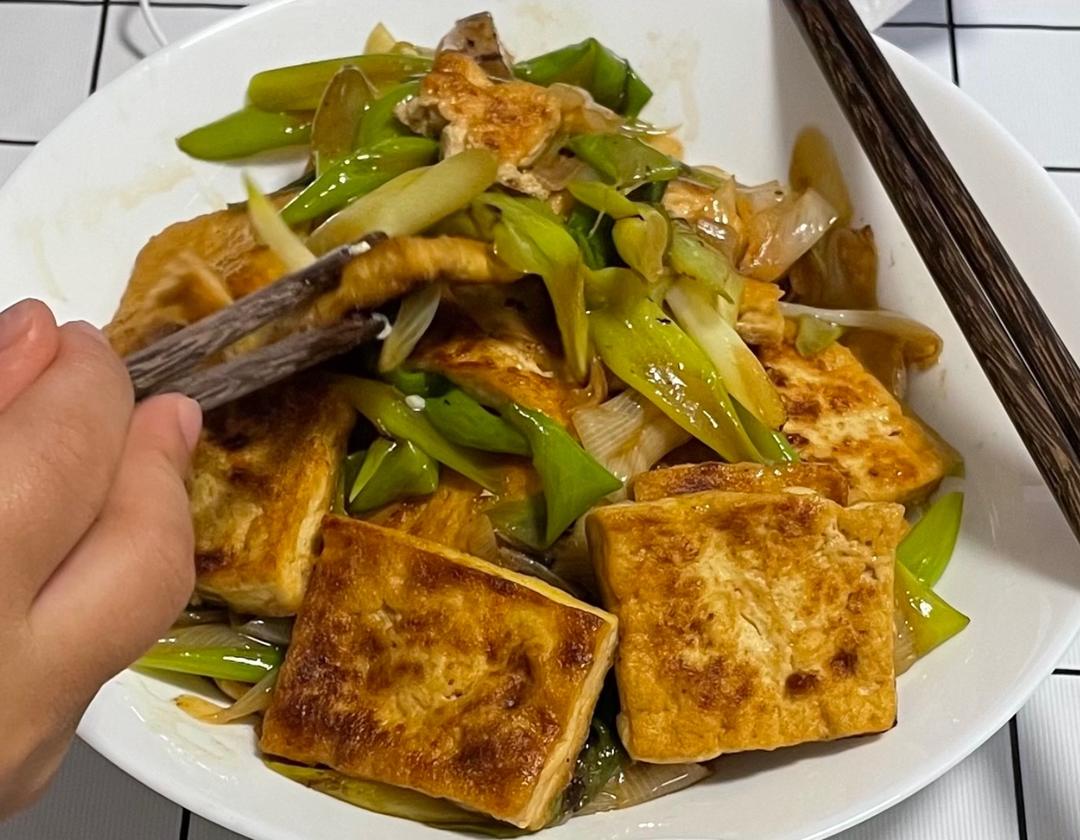 无法拒绝的大葱炒豆腐