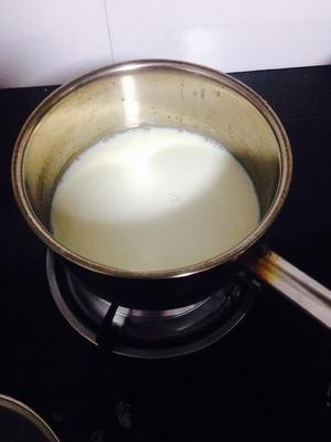 牛奶椰丝方糕的做法 步骤2