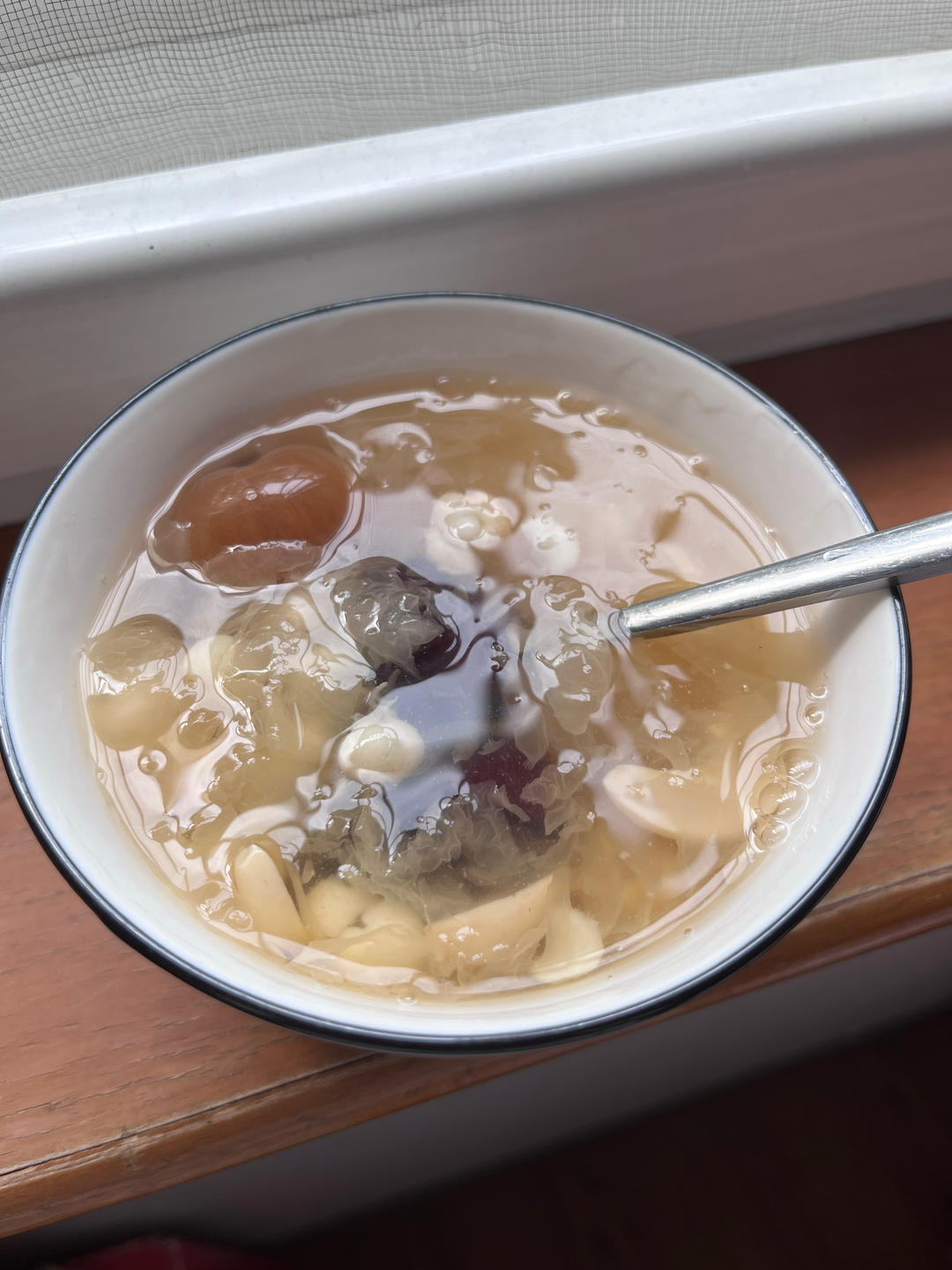 红枣银耳莲子羹（有出胶质、出胶，懒人的电压力锅版）