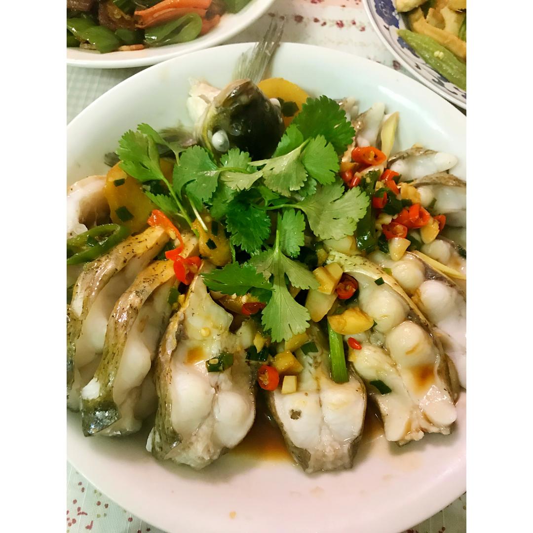 孔雀开屏清蒸鱼