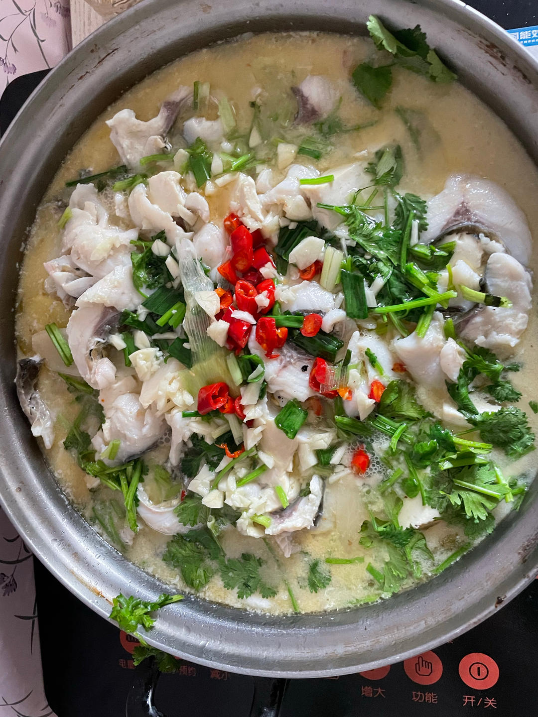 厨师长教你：“酸菜鱼”的传统做法，色香味俱全