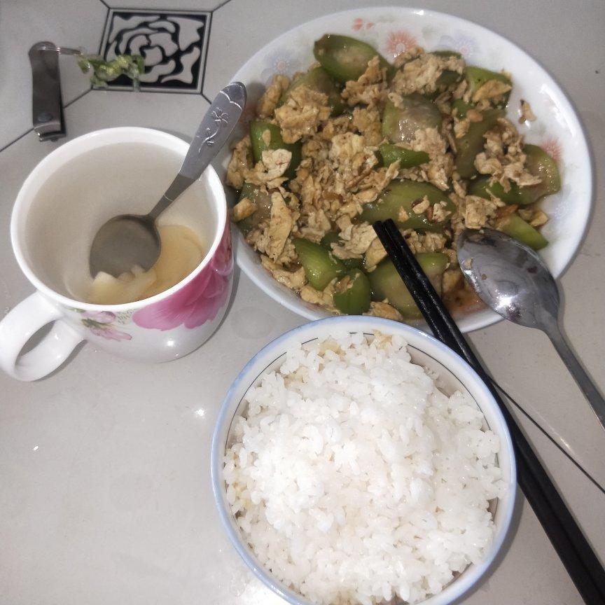 丝瓜炒蛋