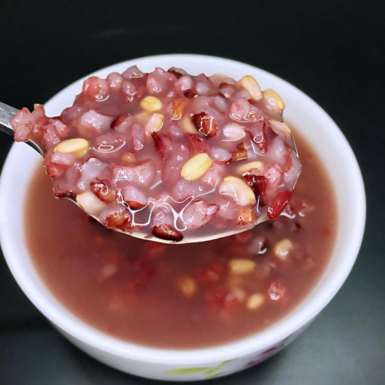 我就是胖着玩玩做的粗粮系·补血·八宝粥