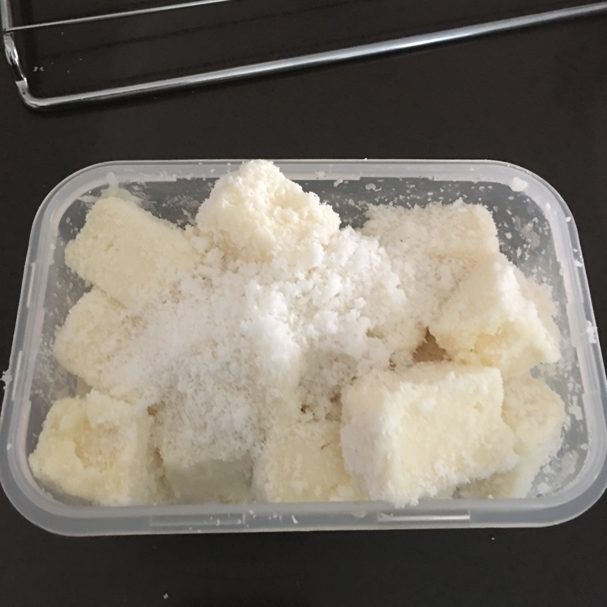 完胜85度C牛奶椰丝小方