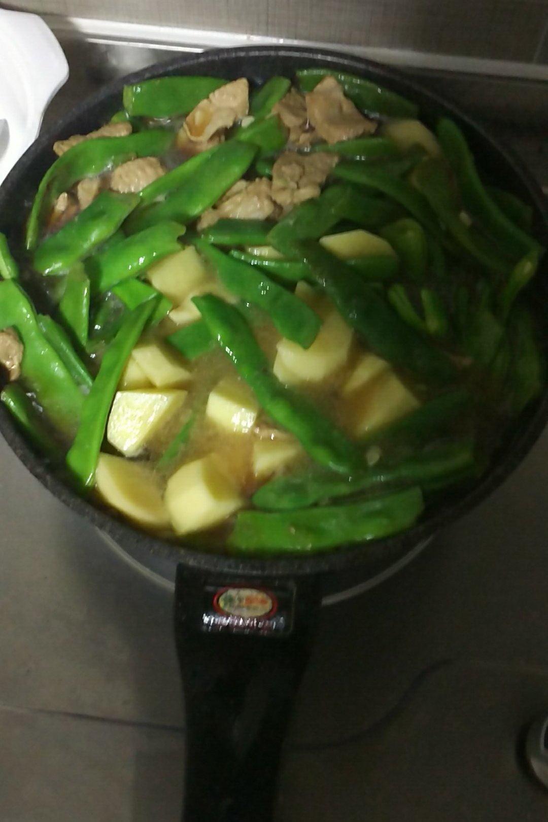 土豆炖豆角