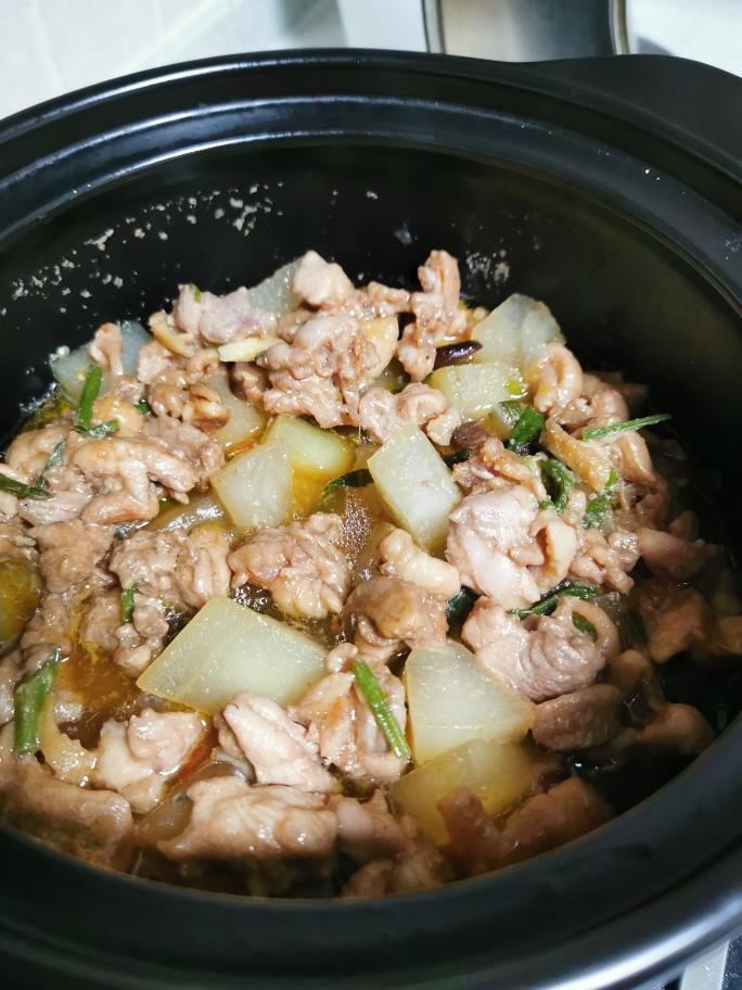 香菇冬瓜滑鸡煲
