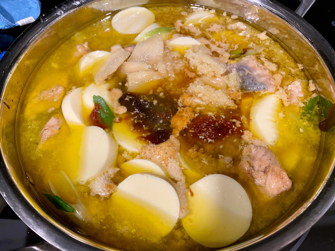 禾然有机系列----三文鱼豆腐煲