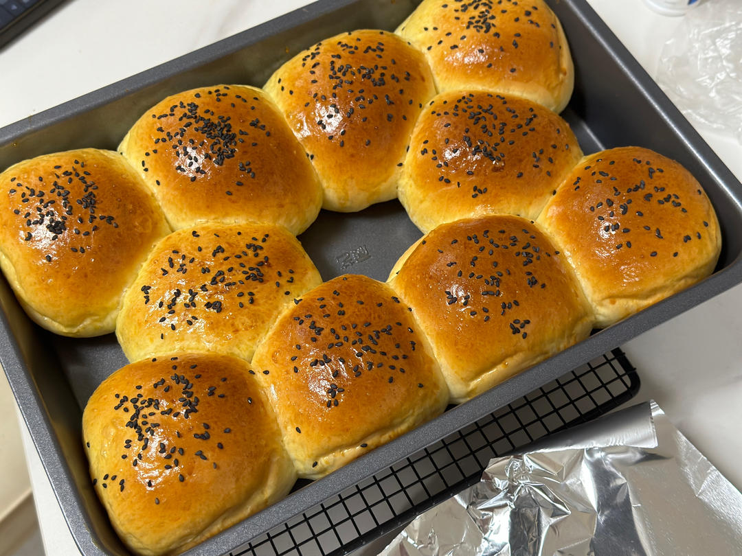 超软牛奶餐包，此配方超软不甜易出膜，放一礼拜不变硬