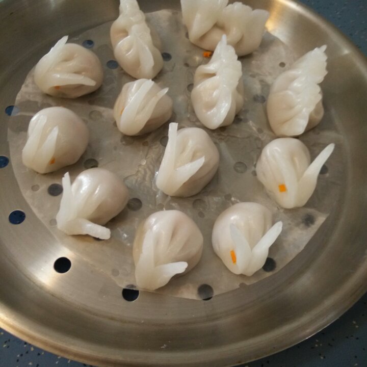 弯梳虾饺