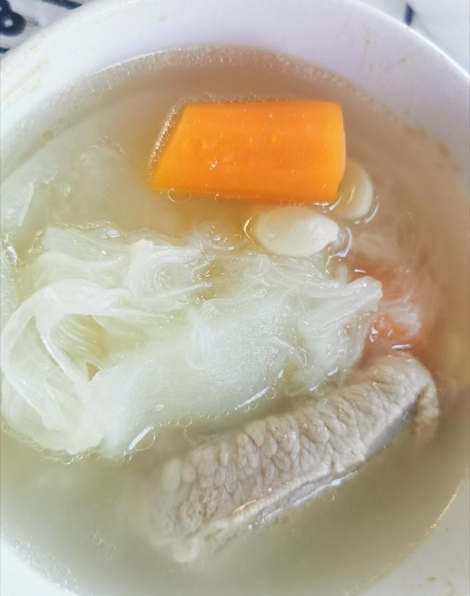 玉米胡萝卜鱼翅瓜排骨汤的做法
