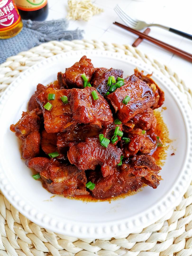 酱汁浓郁一盘不够吃的糖醋排骨的做法