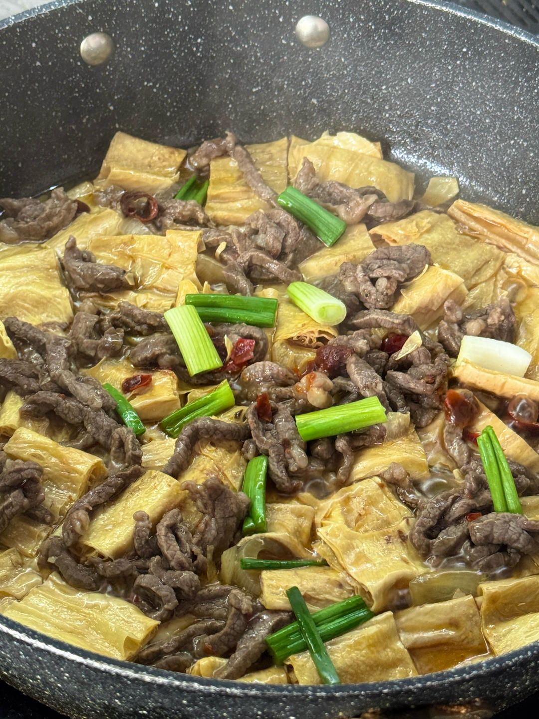 强强联手的腐竹焖牛肉